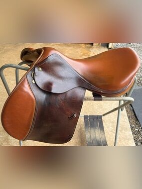 Beval Princeton English Saddle. Seat 18”